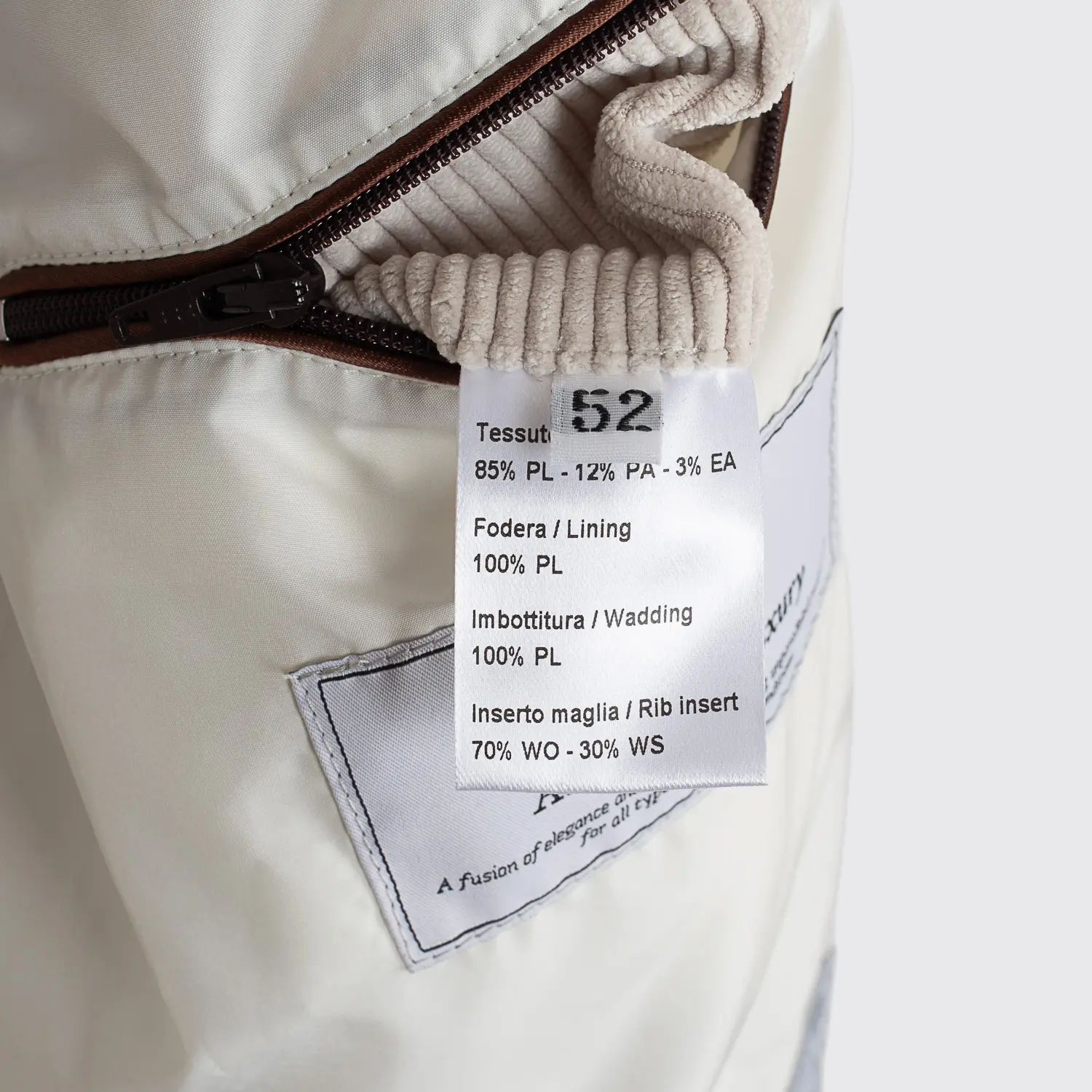 2c3db8db-da0b-5ddc-9446-f53f696943fc.jpg.webp Manto Jacket Size EU52 Beige Corduroy Wool Cashmere Blend Knit Made in Italy - Image 1